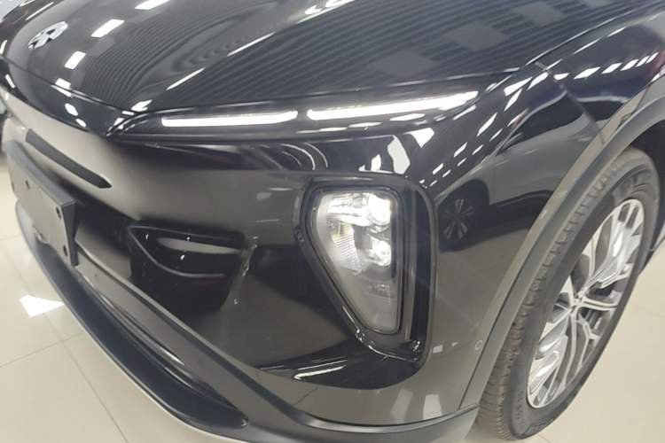 Used Nio ES6 2024 75 kWh Left Front Headlight