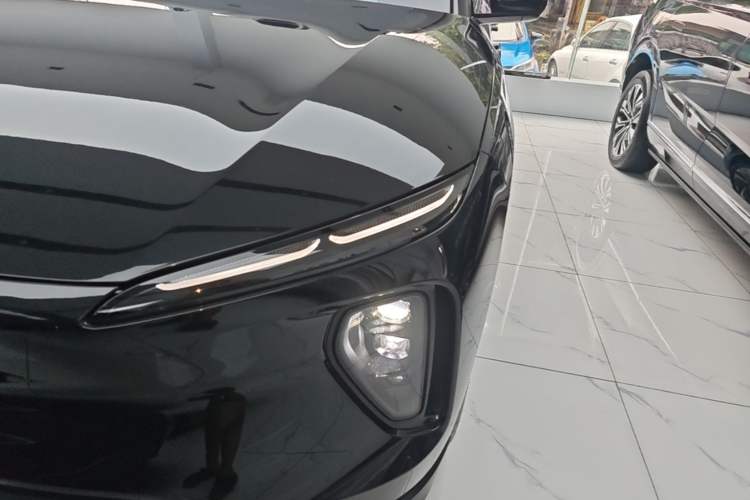 Used Nio ES6 2024 75 kWh Left Front Headlight