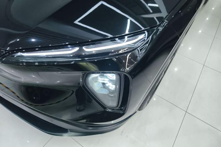 Used Nio ES6 2024 75 kWh Left Front Headlight
