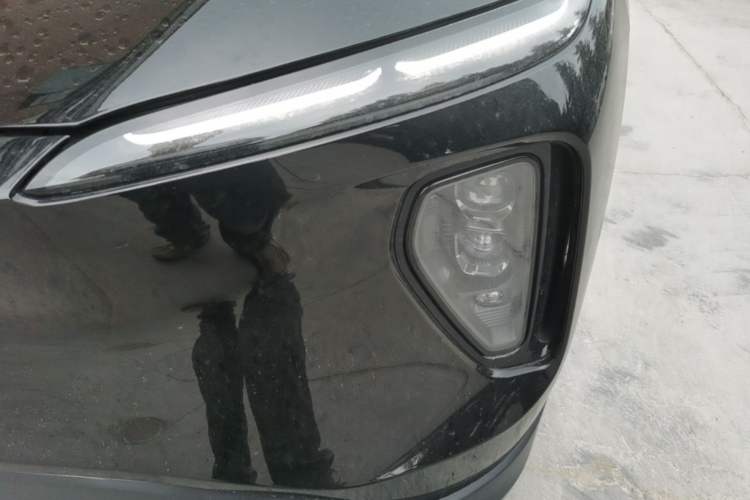 Used Nio ES6 2024 75 kWh Left Front Headlight