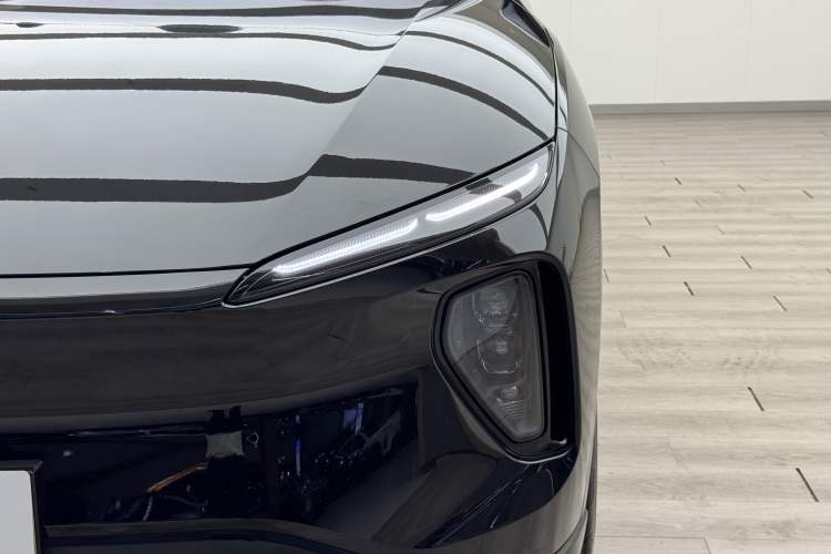 Used Nio ES6 2024 75 kWh Left Front Headlight