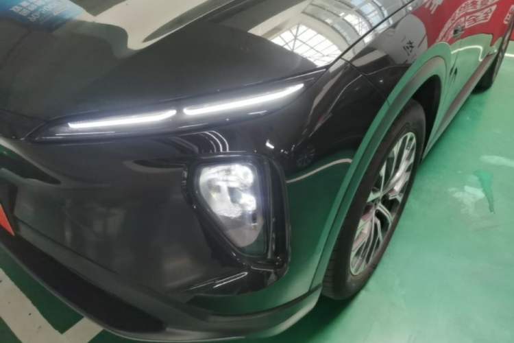 Used Nio ES6 2024 75 kWh Left Front Headlight