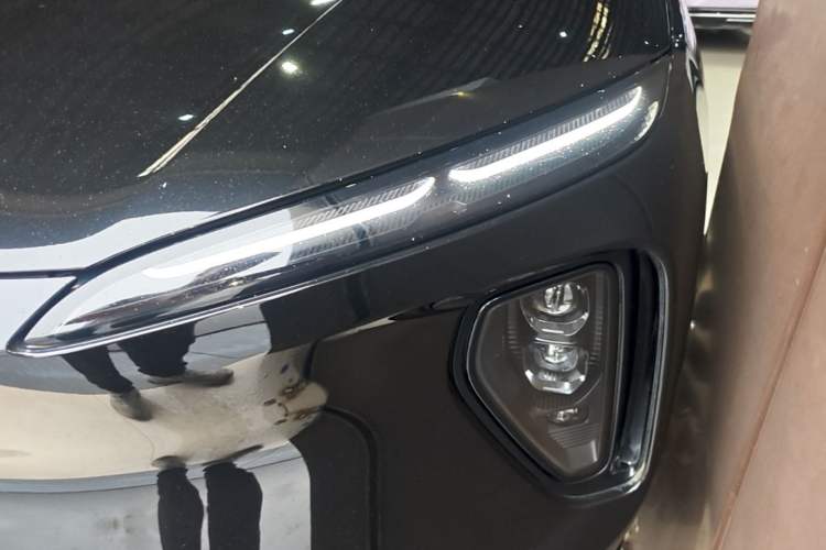 Used Nio ES6 2024 75 kWh Left Front Headlight