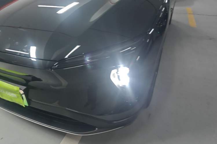 Used Nio ES6 2024 75 kWh Left Front Headlight