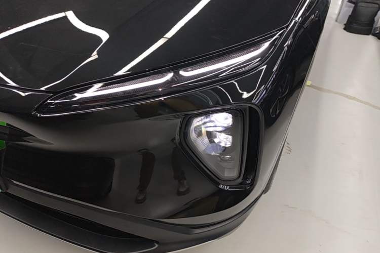 Used Nio ES6 2024 75 kWh Left Front Headlight