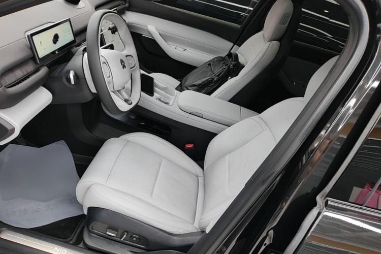 Used Nio ES6 2024 75 kWh Left Front Seat