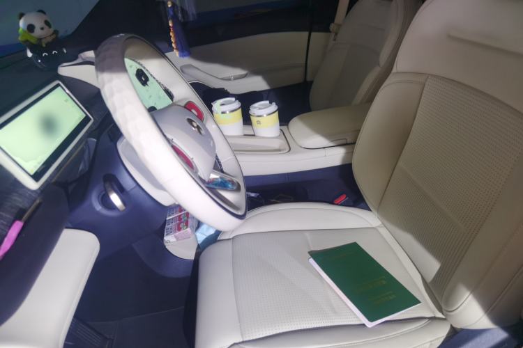 Used Nio ES6 2024 75 kWh Left Front Seat
