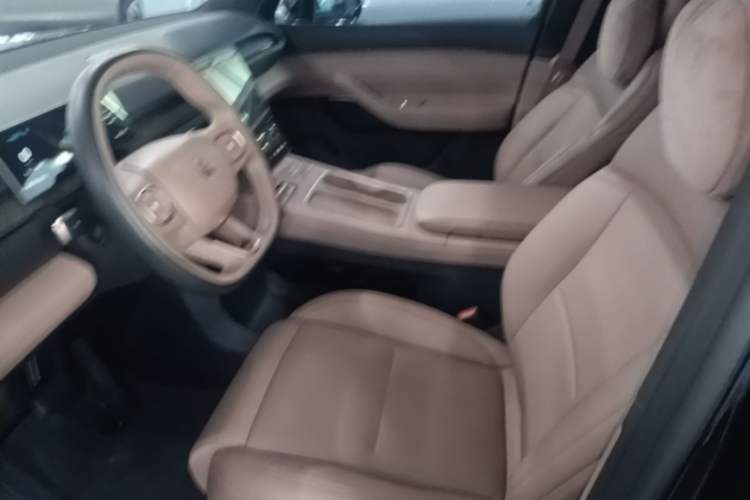 Used Nio ES6 2024 75 kWh Left Front Seat