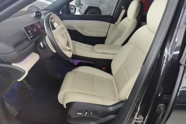 Used Nio ES6 2024 75 kWh Left Front Seat