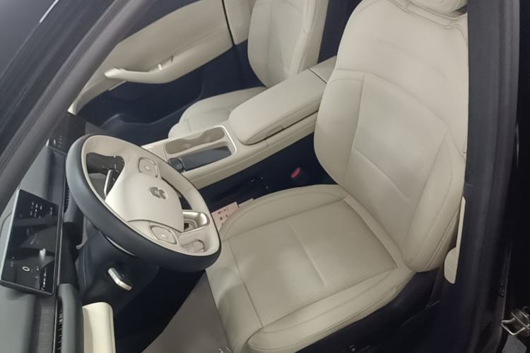 Used Nio ES6 2024 75 kWh Left Front Seat