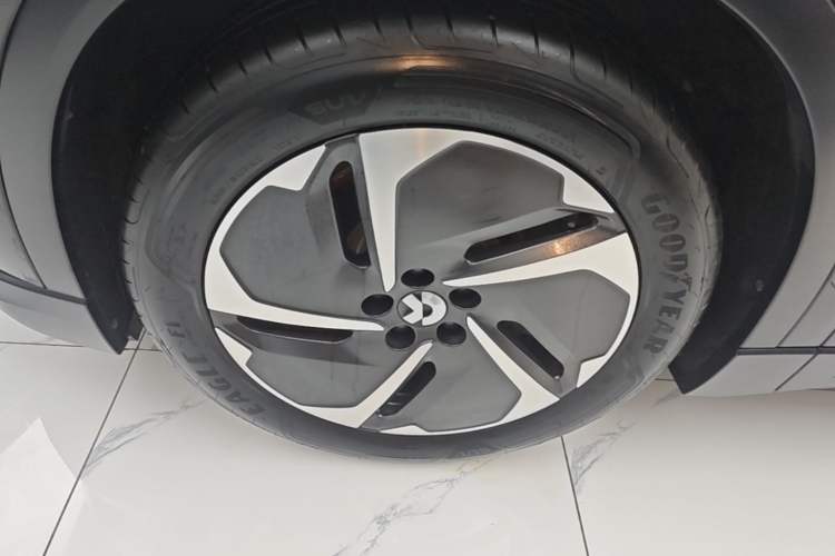 Used Nio ES6 2024 75 kWh Left Front Wheel Hub