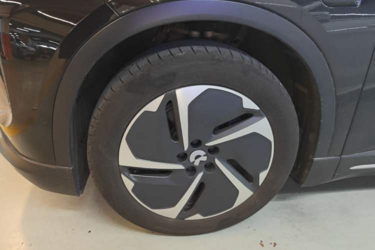 Used Nio ES6 2024 75 kWh Left Front Wheel Hub
