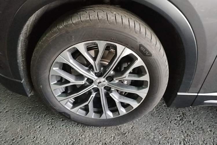Used Nio ES6 2024 75 kWh Left Front Wheel Hub