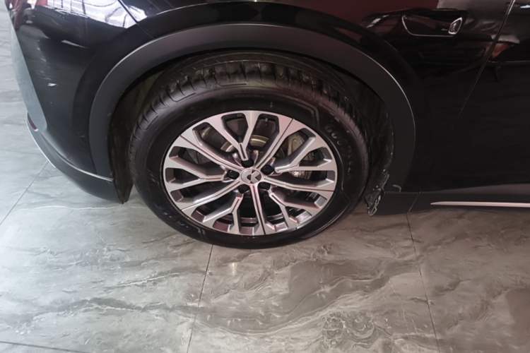 Used Nio ES6 2024 75 kWh Left Front Wheel Hub