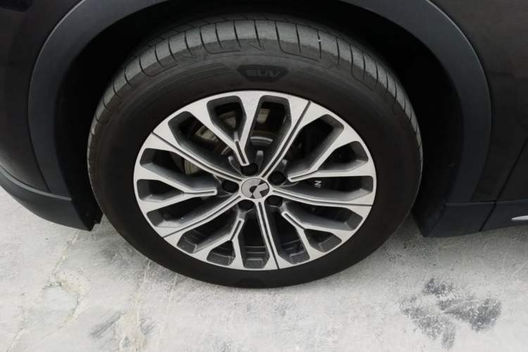 Used Nio ES6 2024 75 kWh Left Front Wheel Hub