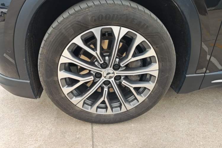Used Nio ES6 2024 75 kWh Left Front Wheel Hub