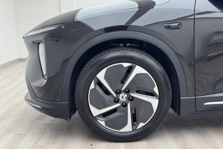 Used Nio ES6 2024 75 kWh Left Front Wheel Hub