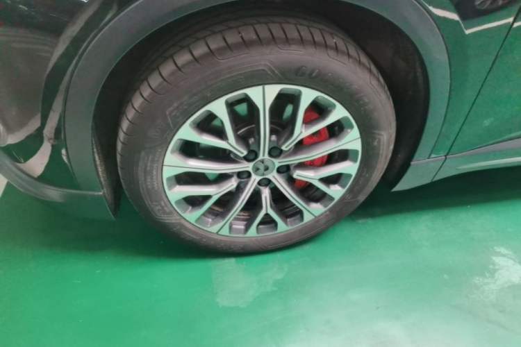 Used Nio ES6 2024 75 kWh Left Front Wheel Hub