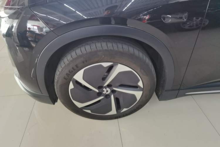 Used Nio ES6 2024 75 kWh Left Front Wheel Hub