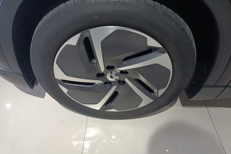 Used Nio ES6 2024 75 kWh Left Front Wheel Hub