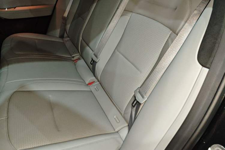 Used Nio ES6 2024 75 kWh Left Rear Seat