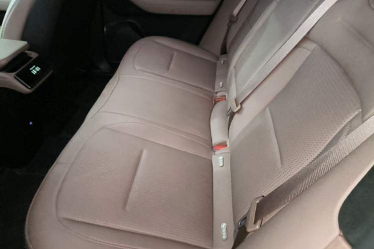 Used Nio ES6 2024 75 kWh Left Rear Seat