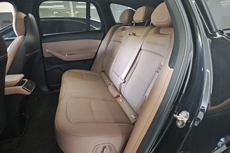 Used Nio ES6 2024 75 kWh Left Rear Seat