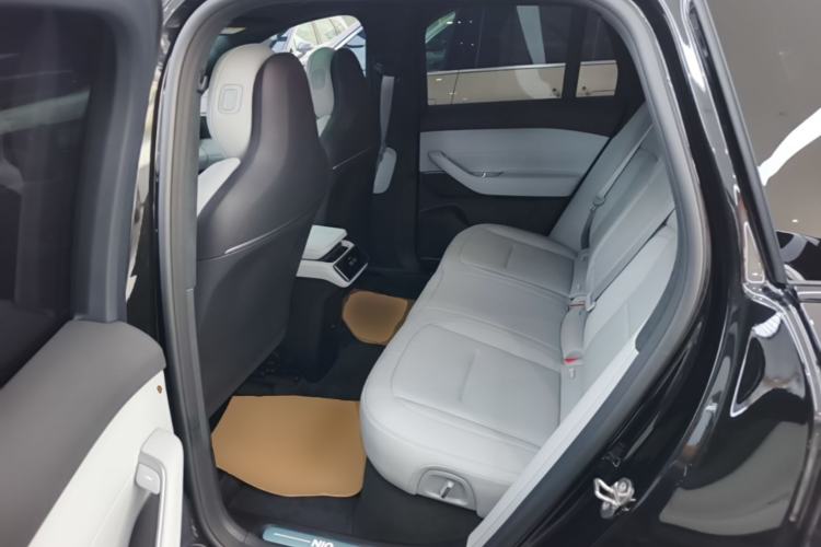 Used Nio ES6 2024 75 kWh Left Rear Seat