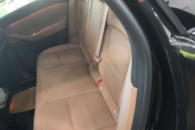 Used Nio ES6 2024 75 kWh Left Rear Seat
