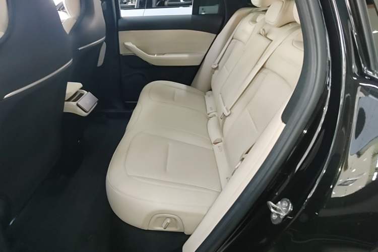 Used Nio ES6 2024 75 kWh Left Rear Seat