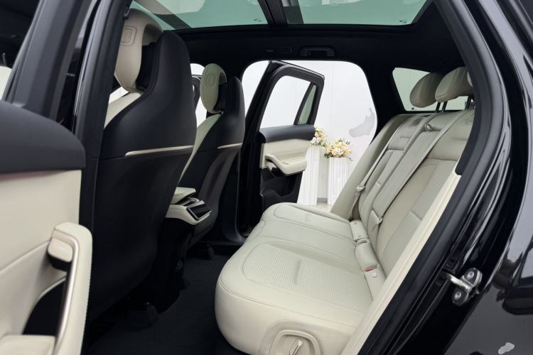 Used Nio ES6 2024 75 kWh Left Rear Seat