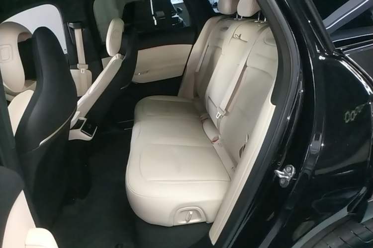 Used Nio ES6 2024 75 kWh Left Rear Seat