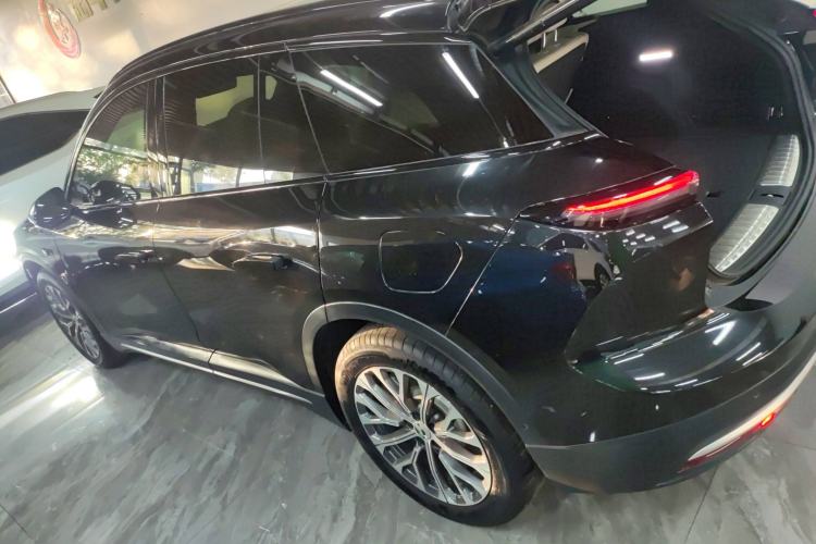 Used Nio ES6 2024 75 kWh Left Side