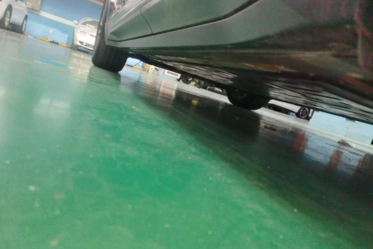 Used Nio ES6 2024 75 kWh Left Side Sill