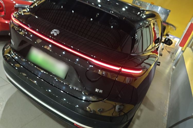 Used Nio ES6 2024 75 kWh Rear Right 45 Deg