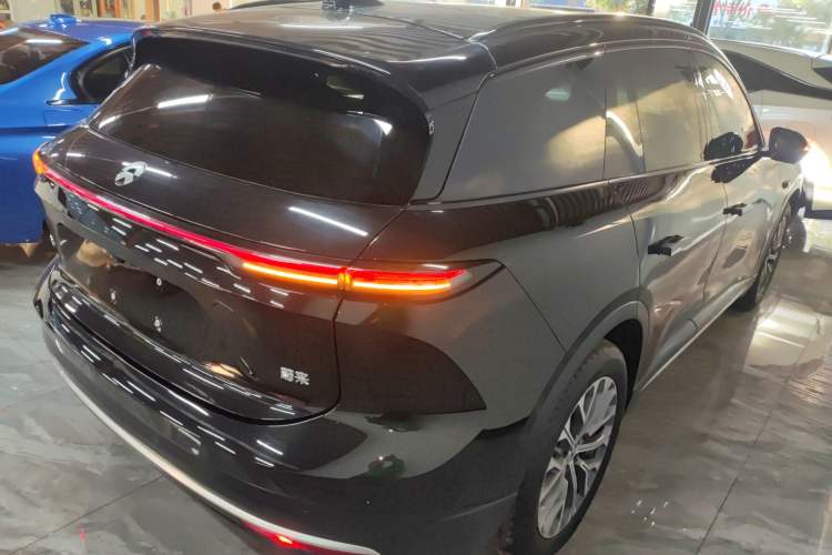 Used Nio ES6 2024 75 kWh Rear Right 45 Deg