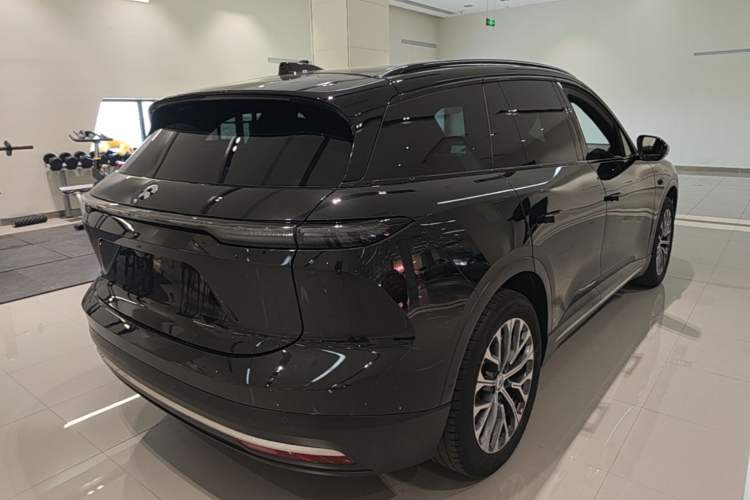 Used Nio ES6 2024 75 kWh Rear Right 45 Deg