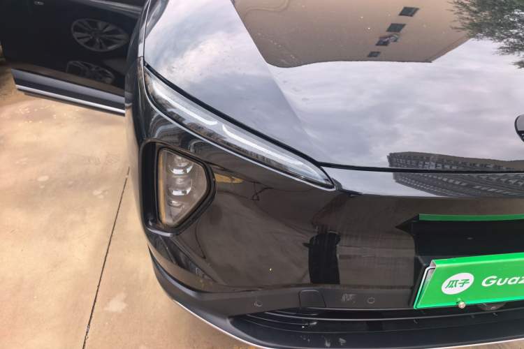 Used Nio ES6 2024 75 kWh Right Front Headlight