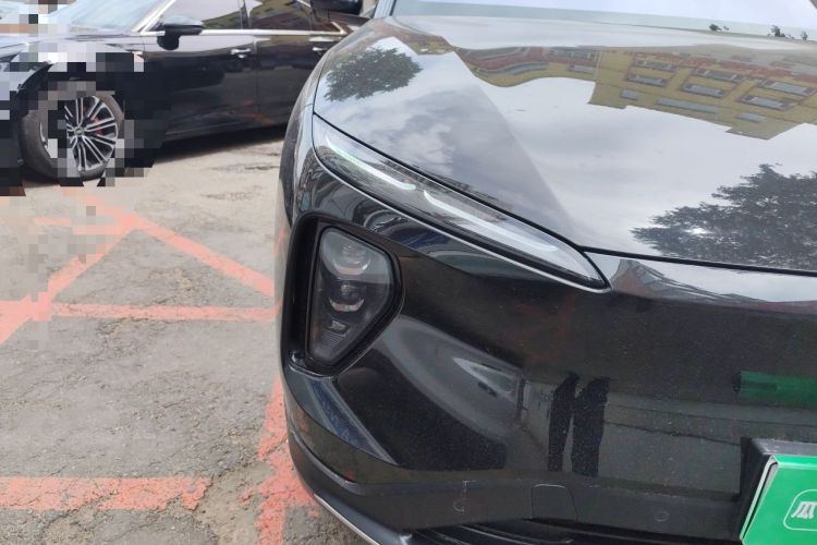 Used Nio ES6 2024 75 kWh Right Front Headlight