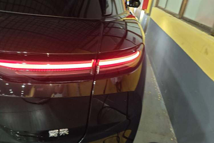 Used Nio ES6 2024 75 kWh Right Rear Taillight