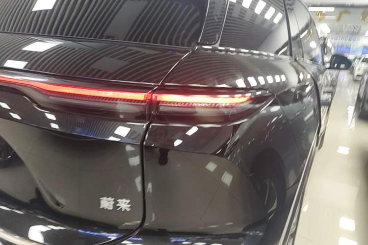 Used Nio ES6 2024 75 kWh Right Rear Taillight