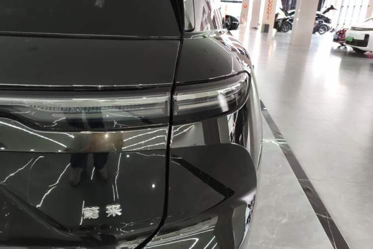 Used Nio ES6 2024 75 kWh Right Rear Taillight