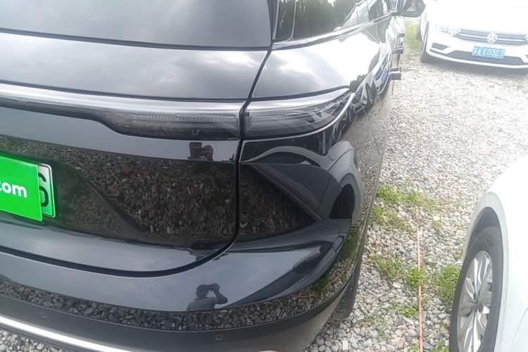 Used Nio ES6 2024 75 kWh Right Rear Taillight