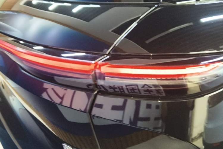 Used Nio ES6 2024 75 kWh Right Rear Taillight