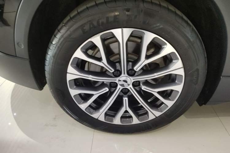 Used Nio ES6 2024 75 kWh Right Rear Wheel Hub