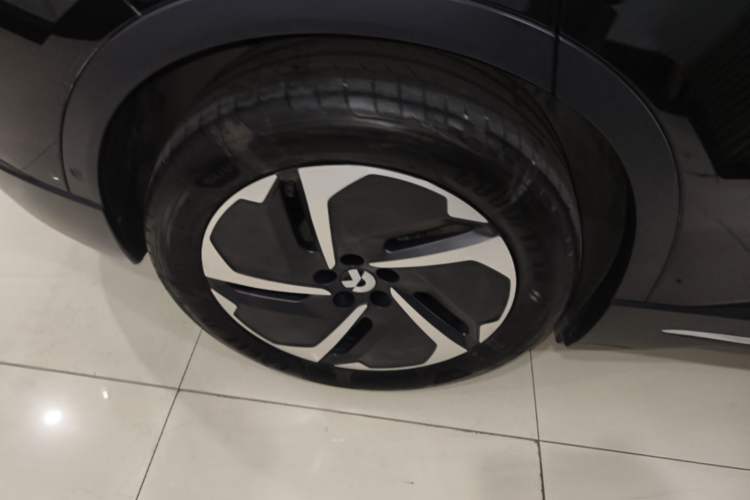 Used Nio ES6 2024 75 kWh Right Rear Wheel Hub
