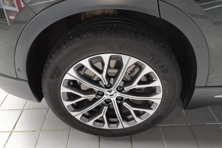 Used Nio ES6 2024 75 kWh Right Rear Wheel Hub