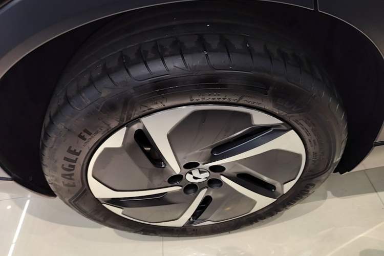 Used Nio ES6 2024 75 kWh Right Rear Wheel Hub
