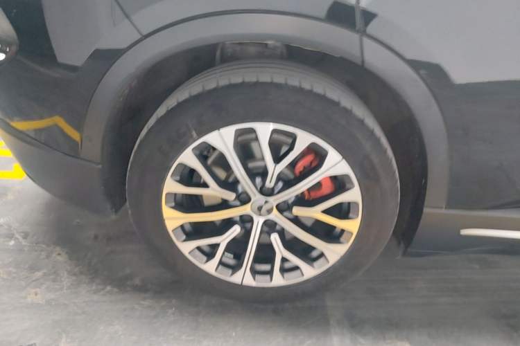 Used Nio ES6 2024 75 kWh Right Rear Wheel Hub