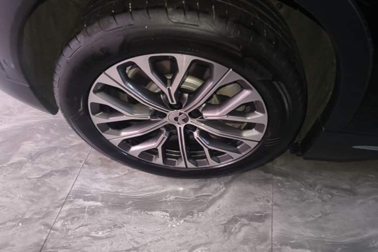 Used Nio ES6 2024 75 kWh Right Rear Wheel Hub
